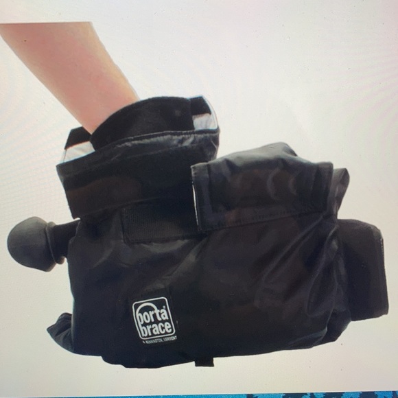 PortaBrace Polar Mitten Camera Case for Panasonic AG-AC90 - Picture 7 of 10